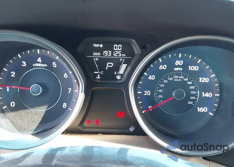 2012 Hyundai Elantra Gls z USA, uszkodzony, nr VIN 5NPDH4AE9CH137568